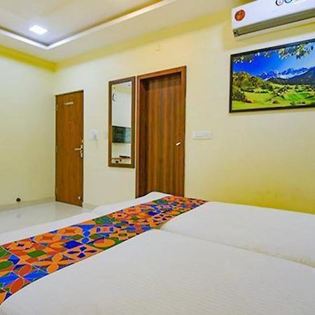 FabHotel Purple Suites Inn Bangalore Exterior foto