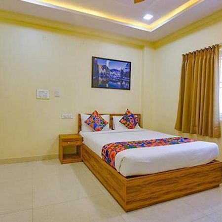 FabHotel Purple Suites Inn Bangalore Exterior foto