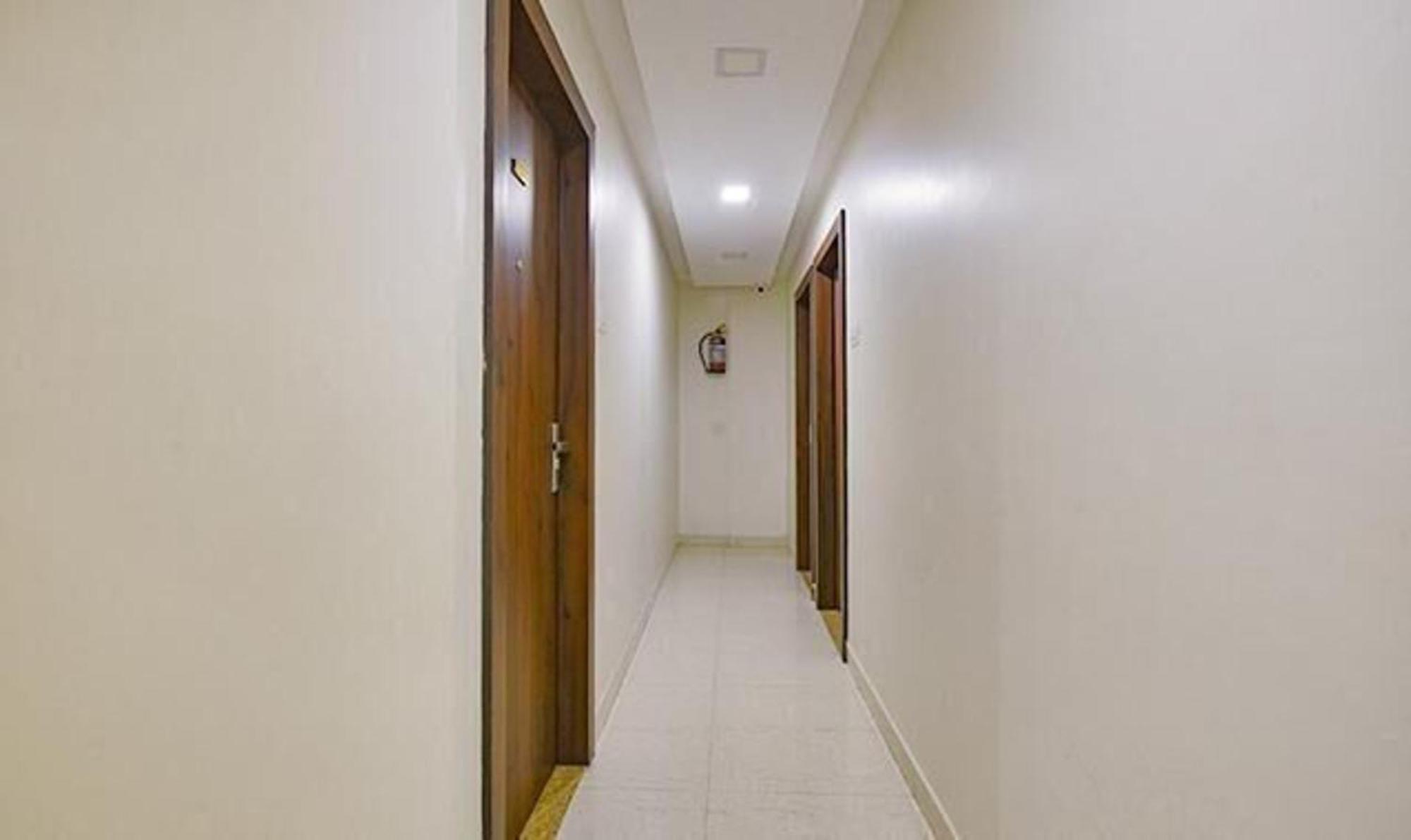 FabHotel Purple Suites Inn Bangalore Exterior foto