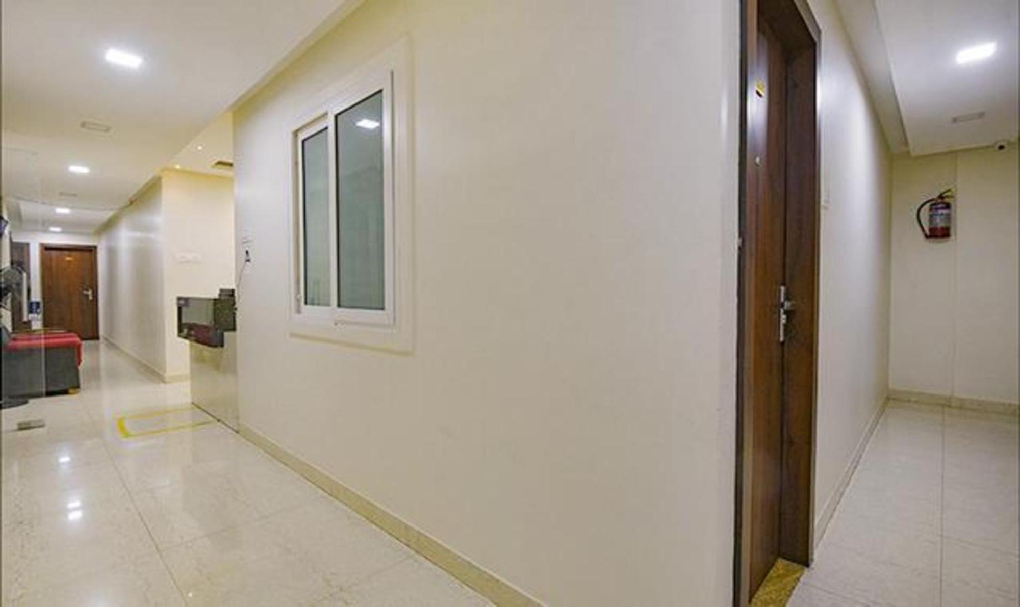 FabHotel Purple Suites Inn Bangalore Exterior foto