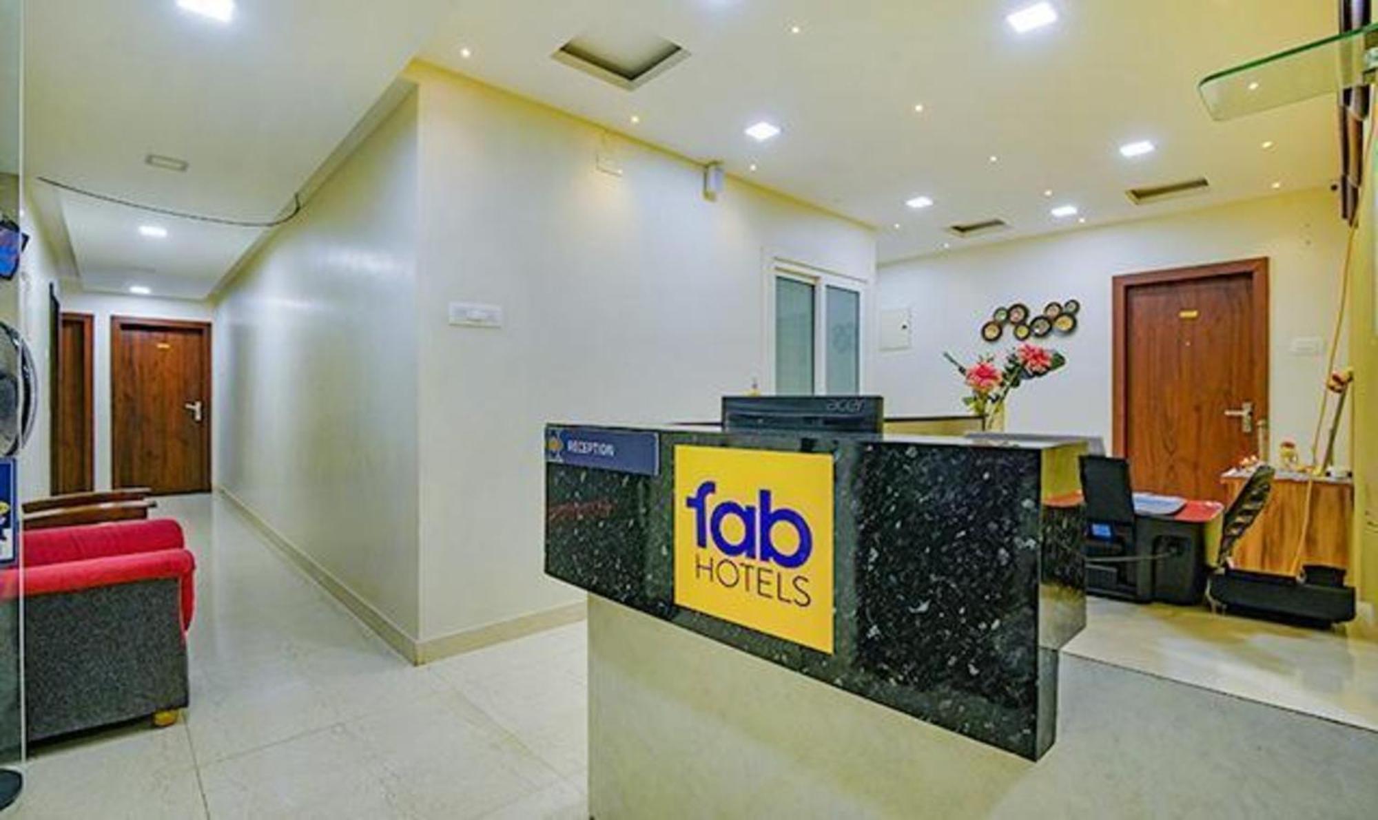 FabHotel Purple Suites Inn Bangalore Exterior foto